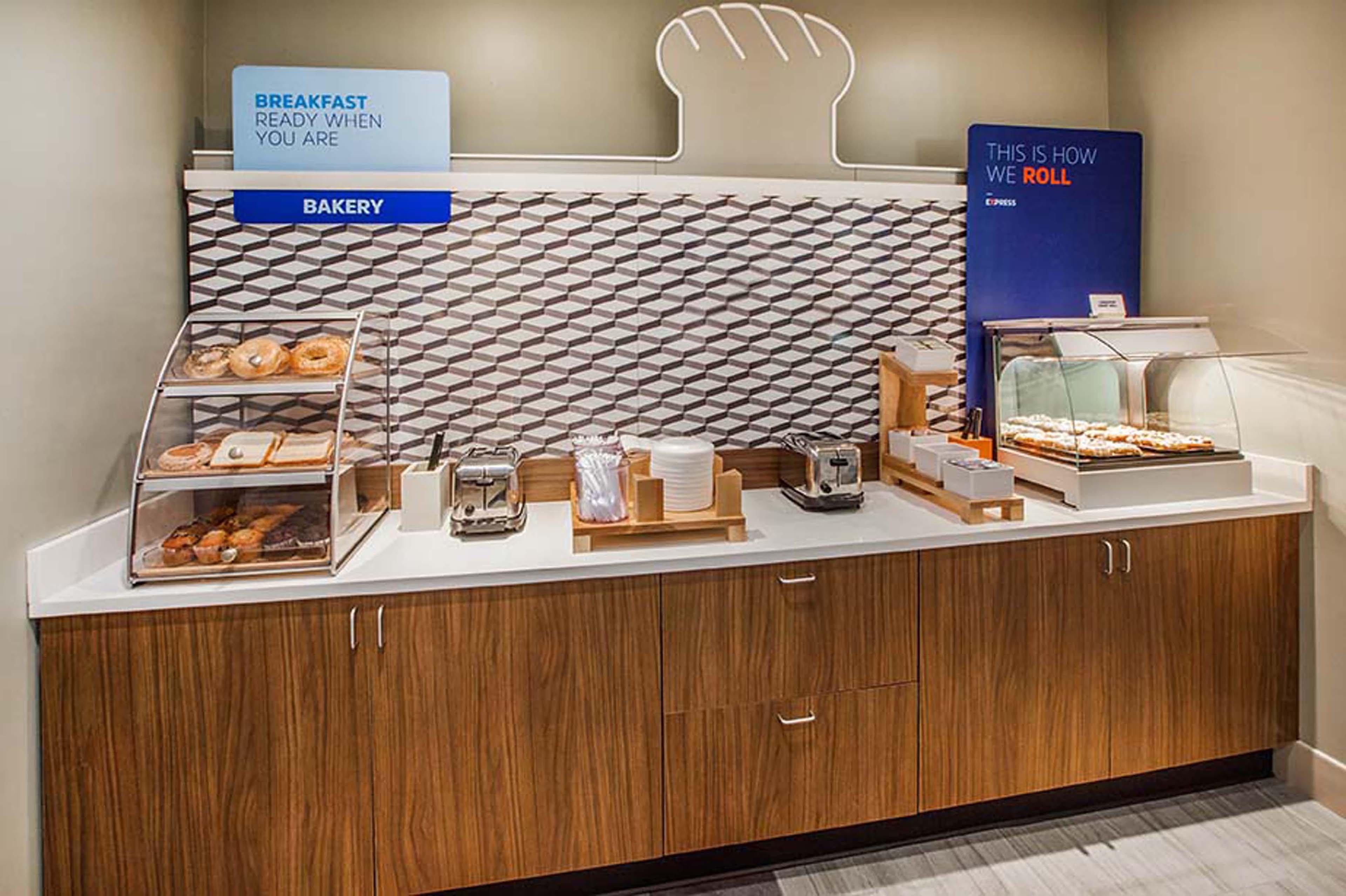 Holiday Inn Express Hotel & Suites Farmington, An Ihg Hotel Εξωτερικό φωτογραφία