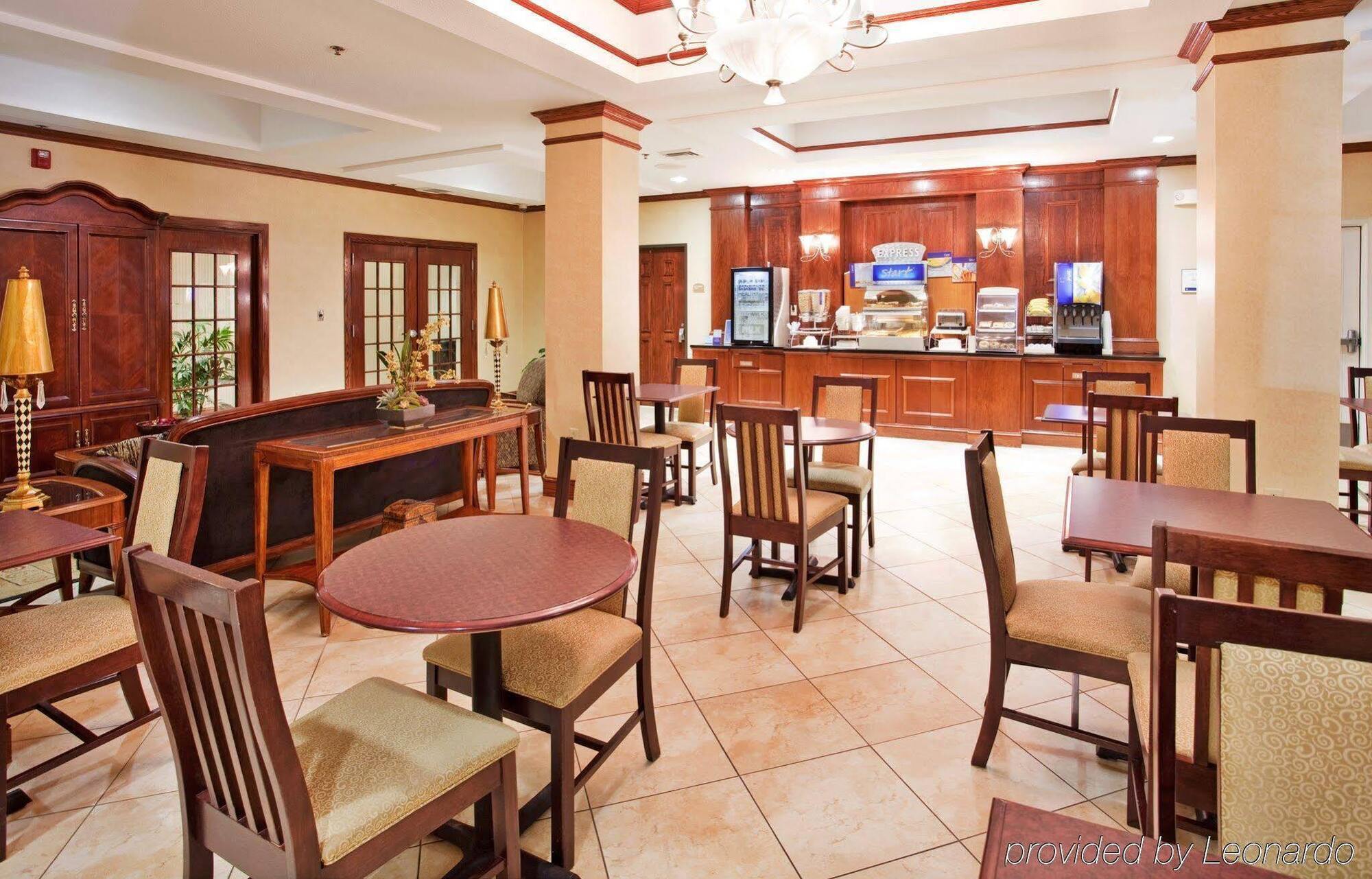Holiday Inn Express Hotel & Suites Farmington, An Ihg Hotel Εξωτερικό φωτογραφία